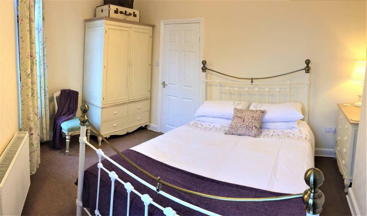 Browns Holiday Cottage Filey Exterior foto
